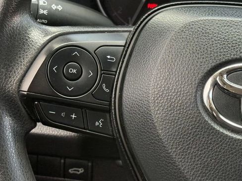 Used 2025 Toyota RAV4 XLE w/ Convenience Package FWD image 14