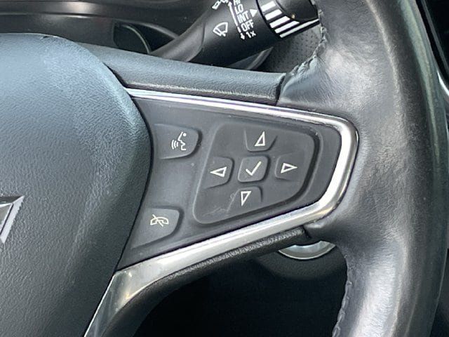 Used 2021 Chevrolet Equinox Premier FWD image 14