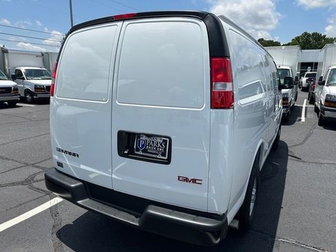 New 2025 GMC Savana 2500 w/ Communications Package RWD image 10