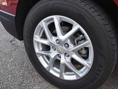 Used 2023 Chevrolet Equinox LT AWD/4WD image 15