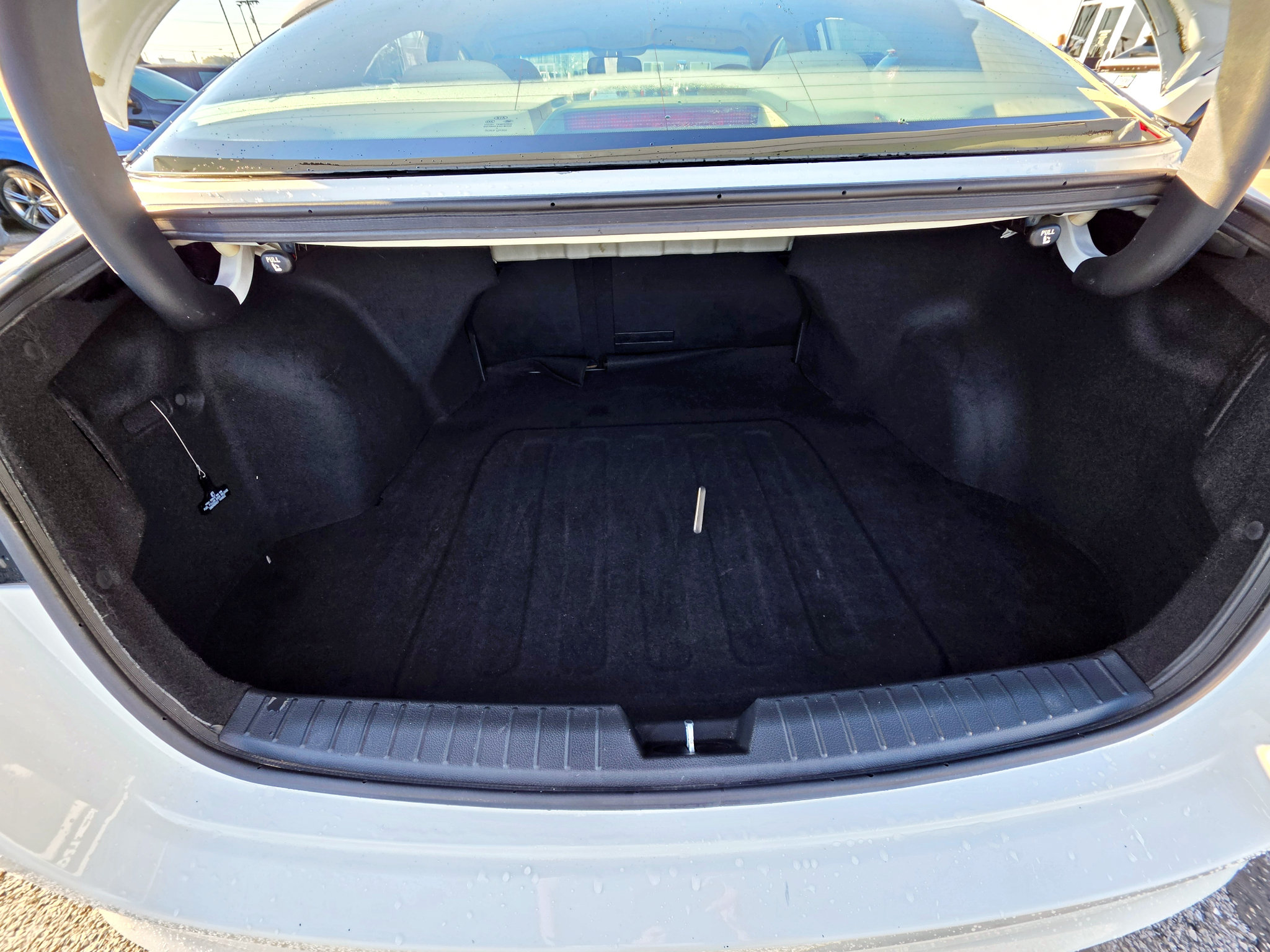 Used 2014 Kia Optima LX FWD image 25