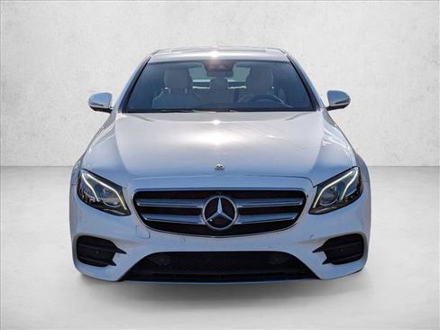 Used 2019 Mercedes-Benz E 300 image 2