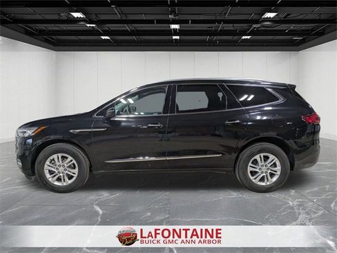 Certified 2019 Buick Enclave Essence image 2