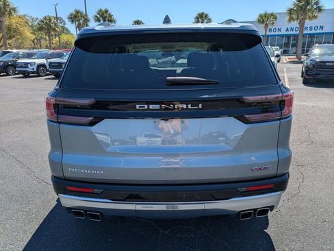 Used 2025 GMC Acadia Denali FWD image 5