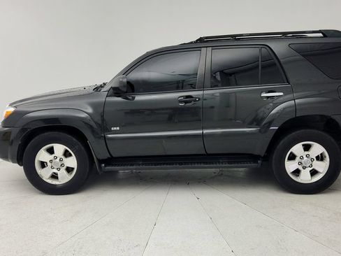 Used 2008 Toyota 4Runner SR5 RWD image 5