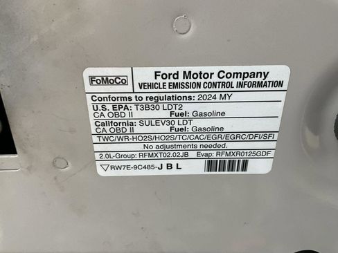 Used 2024 Lincoln Corsair AWD w/ Equipment Group 101A image 24