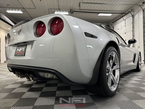 Used 2012 Chevrolet Corvette Grand Sport w/ 3LT Preferred Equipment Group RWD image 19