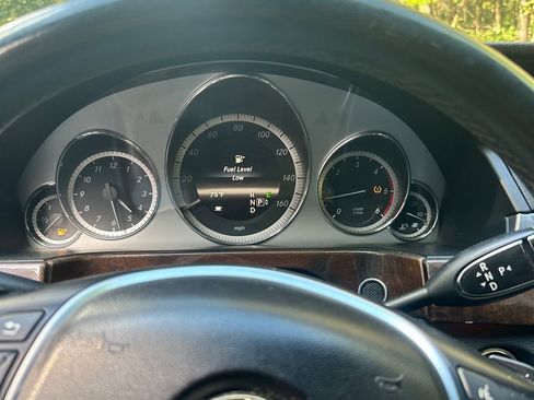 Used 2013 Mercedes-Benz E 350 BlueTEC Sedan w/ Premium 1 Pkg image 11