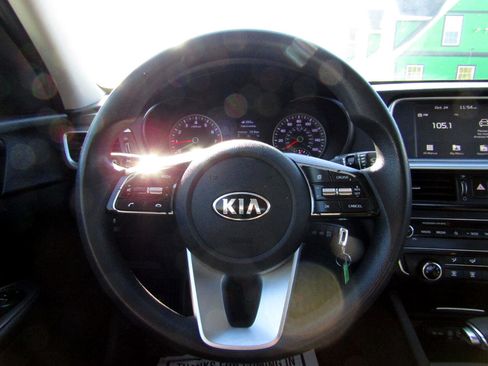 Used 2020 Kia Optima LX image 10