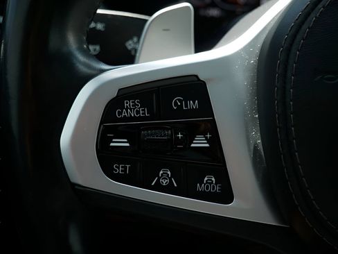 Used 2020 BMW X7 xDrive40i w/ M Sport Package AWD/4WD image 20