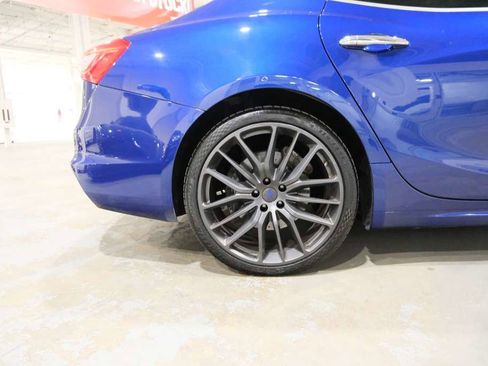 Used 2019 Maserati Ghibli S GranSport image 13