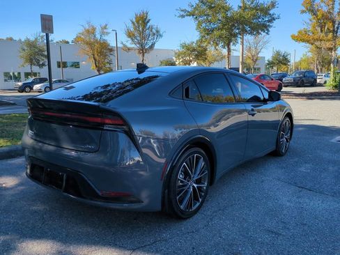 Certified 2026 Toyota Prius XLE image 5