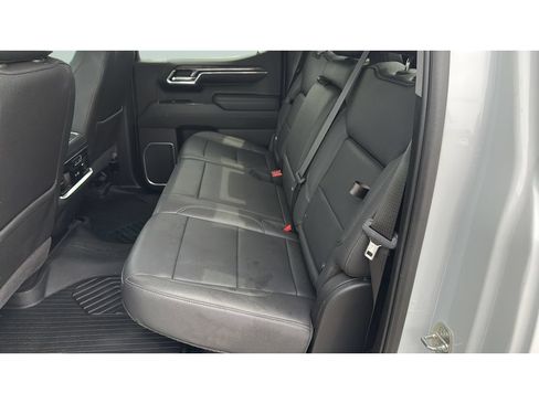 Used 2022 Chevrolet Silverado 1500 LTZ AWD/4WD image 19