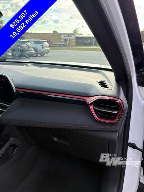 Used 2024 Chevrolet TrailBlazer RS w/ Convenience Package AWD/4WD image 33