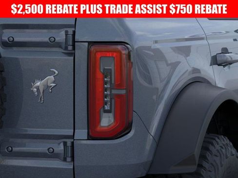 New 2025 Ford Bronco Outer Banks w/ Sasquatch Package image 23