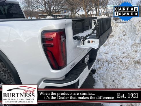 Used 2024 GMC Sierra 2500 Denali w/ Denali Reserve Package image 37