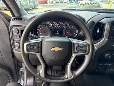 Used 2022 Chevrolet Silverado 1500 Custom w/ Safety Confidence Package AWD/4WD image 19