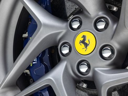 Certified 2022 Ferrari F8 Tributo RWD image 23