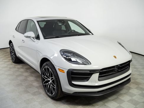 New 2026 Porsche Macan AWD/4WD image 27