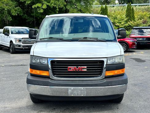 Used 2014 GMC Savana 1500 image 2