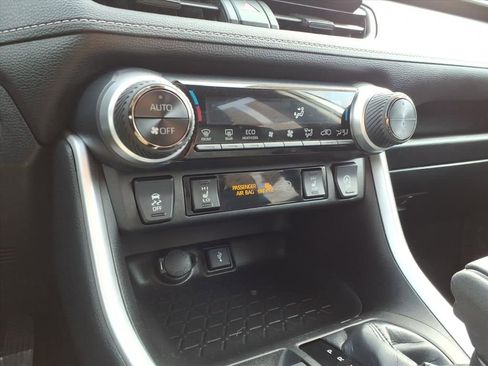 Certified 2022 Toyota RAV4 XLE image 19