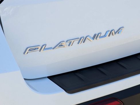 Certified 2025 Ford Explorer Platinum RWD image 10