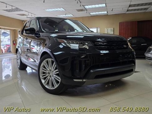 Used 2017 Land Rover Discovery First Edition image 1