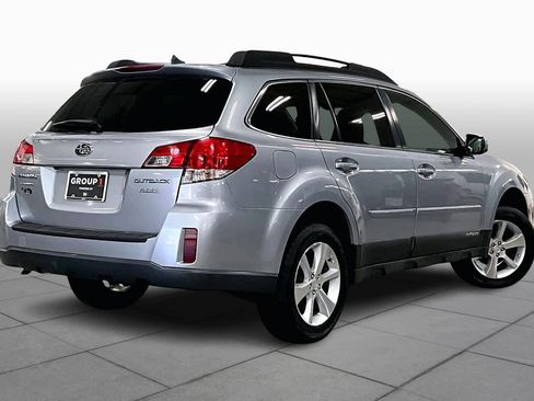 Used 2013 Subaru Outback 2.5i Limited image 12