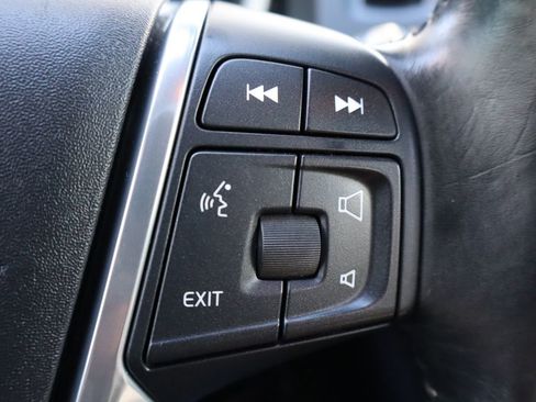 Used 2016 Volvo V60 T5 Cross Country Platinum image 31