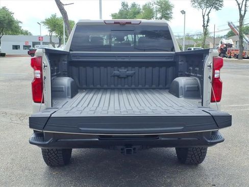 New 2026 Chevrolet Silverado 1500 ZR2 image 10