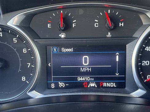 Used 2020 Chevrolet Equinox LT FWD image 22