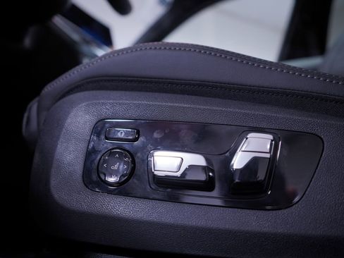 New 2026 BMW X7 xDrive40i w/ M Sport Package image 13