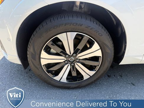 Certified 2025 Volvo XC60 T8 Plus w/ Protection Package Premier AWD/4WD image 12