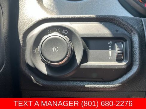 Used 2025 Jeep Wrangler Unlimited Sport AWD/4WD image 24