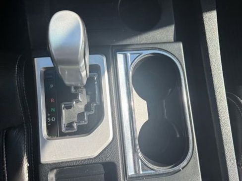 Used 2014 Toyota Tundra SR5 w/ SR5 Upgrade Package image 24