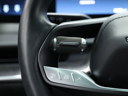 Used 2024 Lucid Air Touring image 23