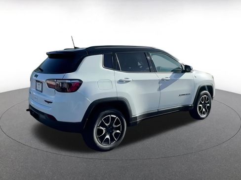 Used 2025 Jeep Compass Trailhawk w/ Trailer Tow Group image 12