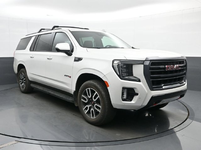 Used 2023 GMC Yukon XL AT4 AWD/4WD image 2