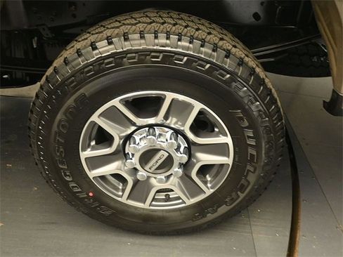 New 2026 Ford F250 Lariat w/ FX4 Off-Road Package image 9