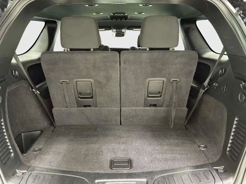Used 2023 Dodge Durango SXT Launch Edition image 13