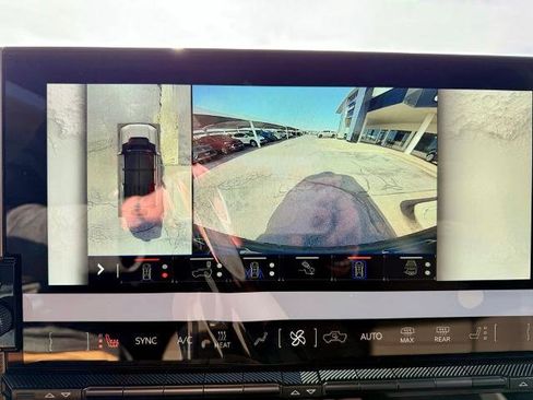 New 2025 GMC Hummer EV 2X AWD/4WD image 15