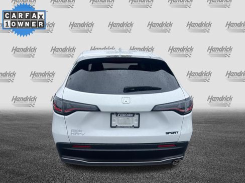 Used 2025 Honda HR-V Sport image 9