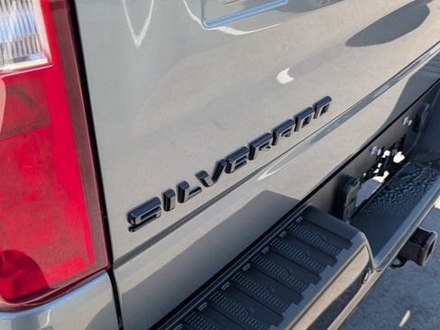 Used 2021 Chevrolet Silverado 1500 LT Trail Boss w/ Convenience Package II AWD/4WD image 14