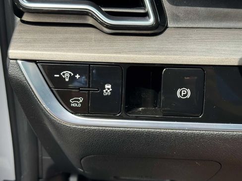 Used 2024 Kia Sportage X-Line w/ X-Line Premium Package AWD/4WD image 19