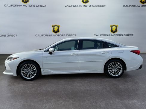 Used 2021 Toyota Avalon Limited w/ Advanced Safety Package FWD image 8