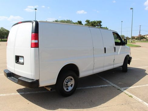 Used 2021 Chevrolet Express 2500 Extended w/ Driver Convenience Package RWD image 5