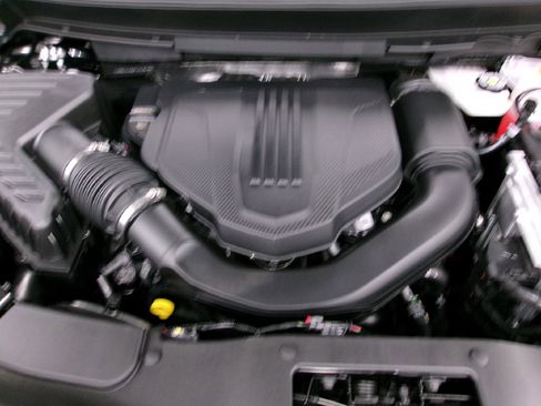 New 2026 Chevrolet Traverse RS w/ LPO, Floor Liner Package image 17