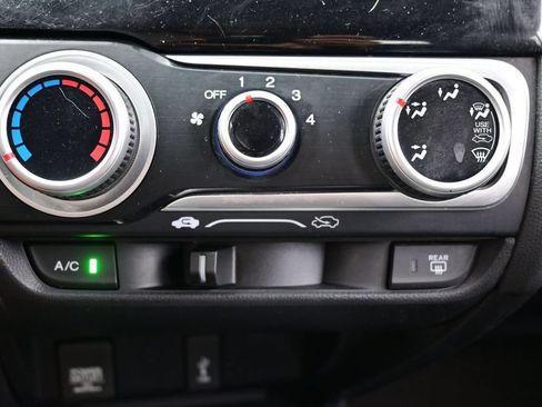 Used 2019 Honda Fit LX image 41