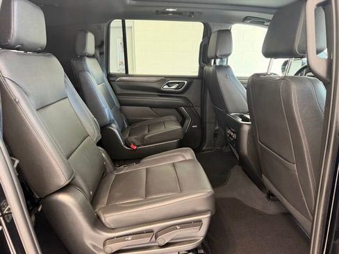 Certified 2023 Chevrolet Suburban Z71 w/ Luxury Package AWD/4WD image 14