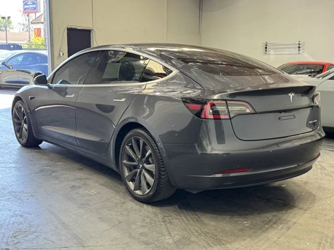 Used 2018 Tesla Model 3 Long Range image 2
